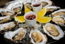 Устрицы: одно из любимых блюд многих ценителей изысканной кухни