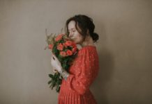 Как сочетать принты на одежде и татуировки