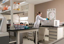 Центрифуга Avanti J-15R: технические характеристики