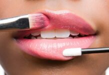 Допустимые границы: выбираем кисть для помады