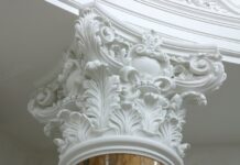 Гипсовая лепнина: плюсы и минусы применения в интерьере