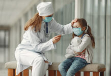 Немалая доля заболевших детей переносит коронавирус в тяжелой форме