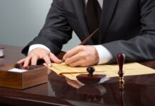 Как найти хорошего юриста: главные правила