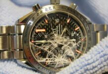 Основные причины замены стекла на часах