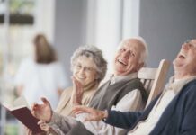 Как положить пожилого человека в дом престарелых?