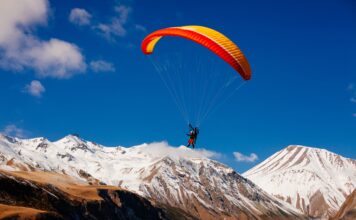 Как забронировать полёт на параплане в Гудаури?