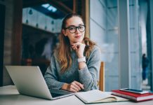 В чем заключается работа копирайтера?