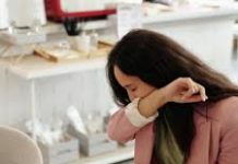 Как быстро избавиться от икоты?