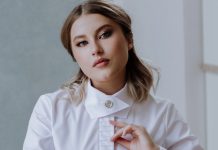 Женские блузки больших размеров: советы по выбору