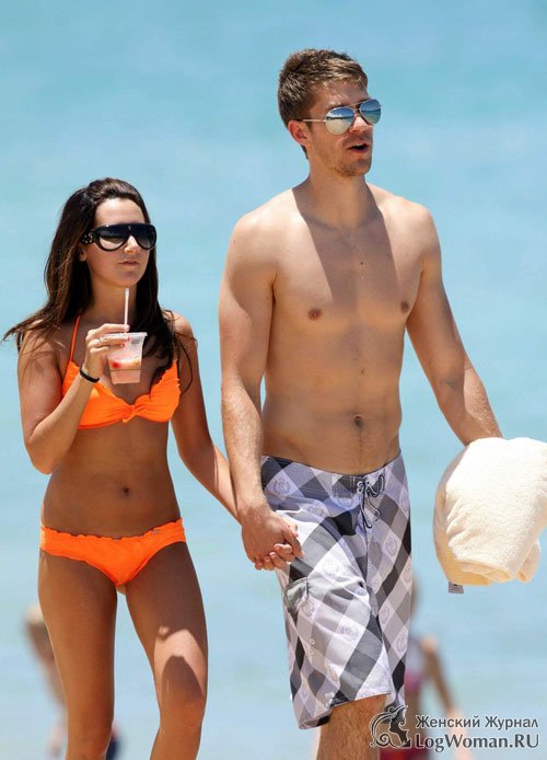 Эшли Тисдейл на Гавайях