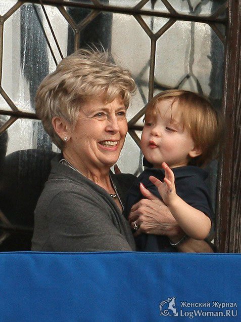 Любимая бабушка  Любимая бабушка