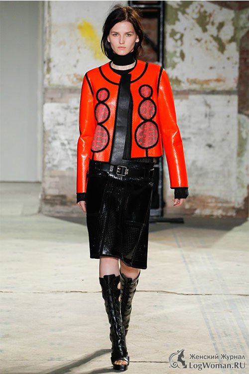 Объемные куртки - красная куртка Объемные куртки - красная куртка