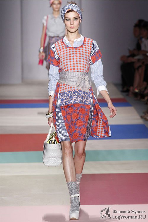 Графические принты - Платье с орнаментом Графические принты - Платье с орнаментом