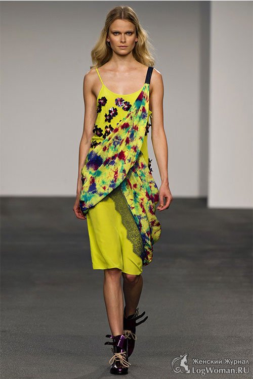 Флуоресцентная мода - салатовое платье Флуоресцентная мода - салатовое платье