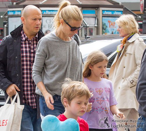 Мама Гвинет с детьми Мама Гвинет с детьми