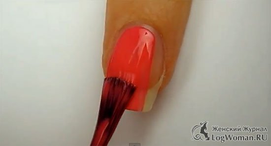Красим ногти оранжевым