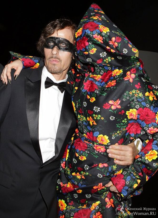 Сумасшедшие наряды Леди Гагы Сумасшедшие наряды Леди Гагы