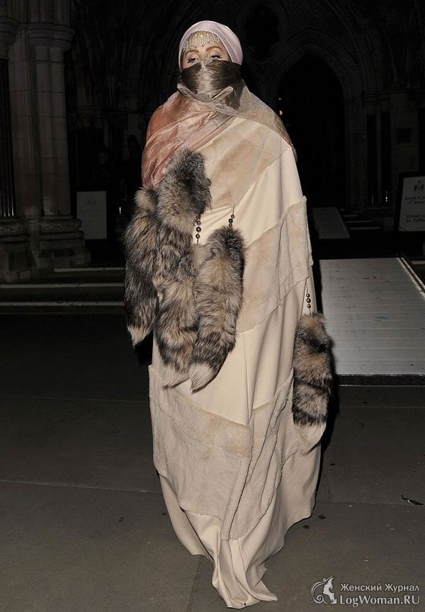 Сумасшедшие наряды Леди Гагы Сумасшедшие наряды Леди Гагы