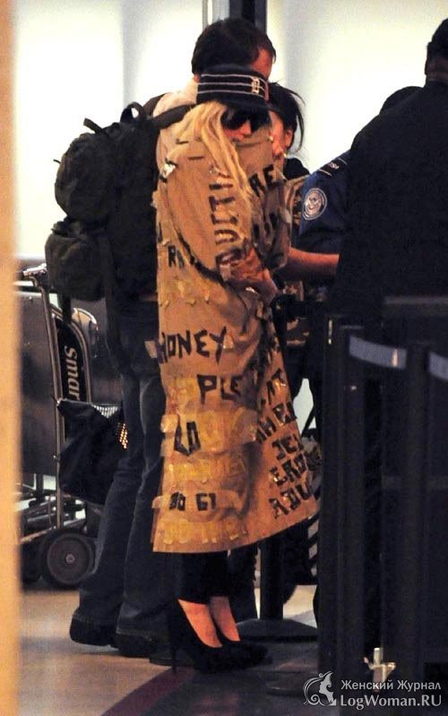 Сумасшедшие наряды Леди Гагы Сумасшедшие наряды Леди Гагы