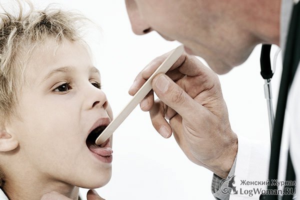 Ребенок боится похода в больницу Ребенок боится похода в больницу