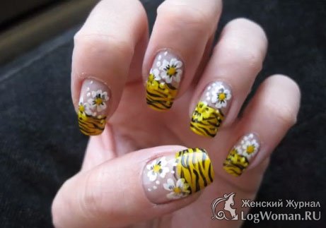 Тигровые ногти с цветами