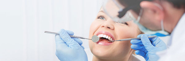 Стоматолог