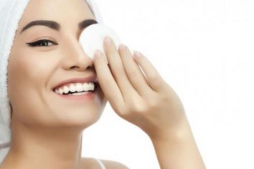 Как выбрать молочко для снятия макияжа