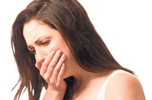 Почему возникает рвотный рефлекс?