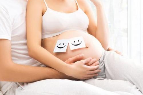 Возраст отца влияет на здоровье ребенка и матери