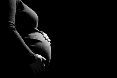 На Филлипинских островах девушку подозревали в беременности от рыбы