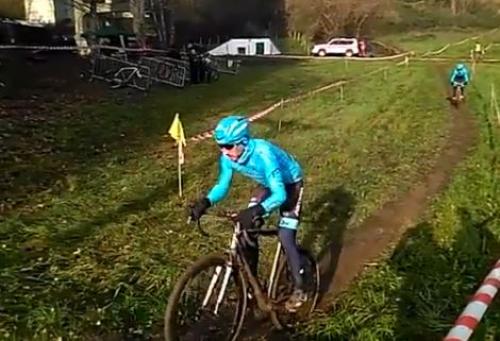 Горка и Йон Исагирре упали во время соревнований по велокроссу